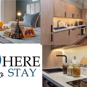 Stylish 2bed Underneath Castle Apartment Edinburgh